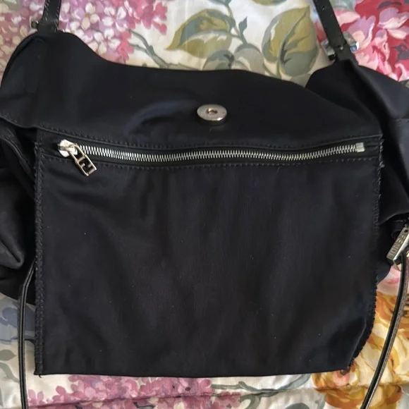 Fendi Authentic Black slouchy Tote shoulder Bag - Picture 8 of 12